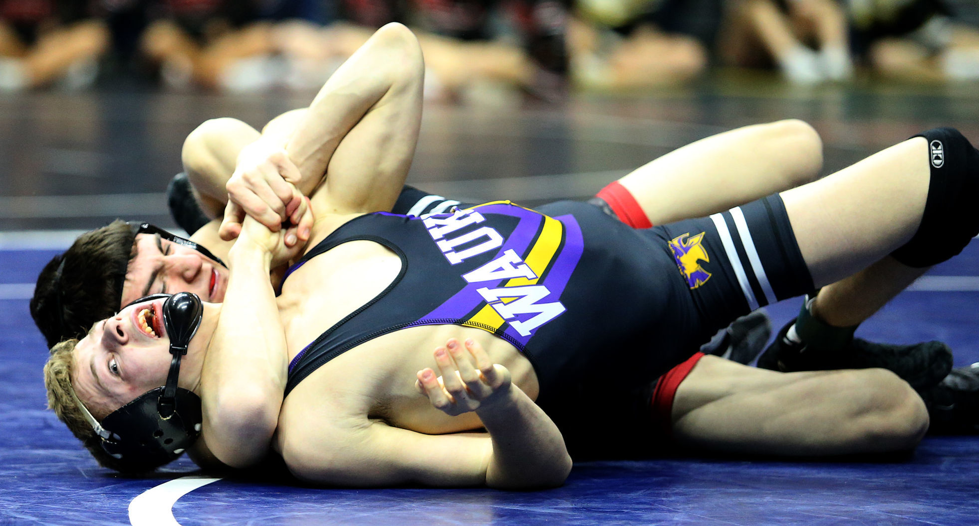 021519-qct-IA-HS-Wrestling-008
